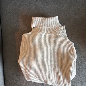 Women’s long sleeve shirts small